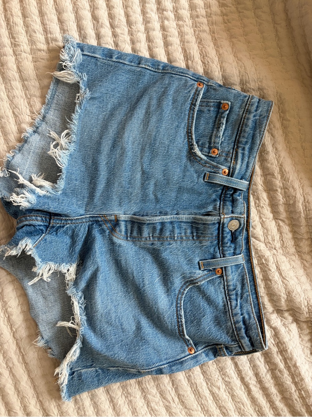 Levi's 501 jean shorts!